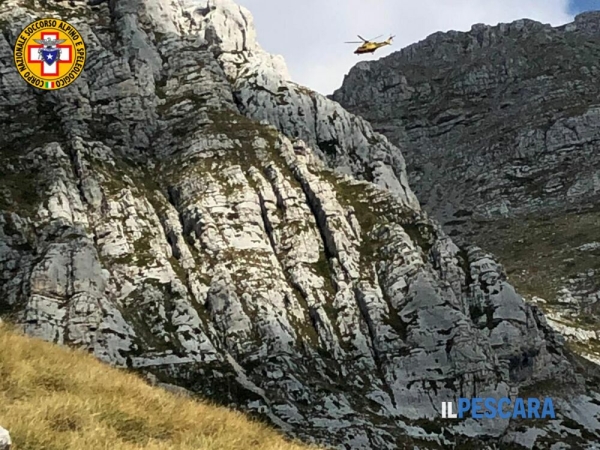 Escursionista bloccato sul monte Velino recuperato dal soccorso alpino e speleologico